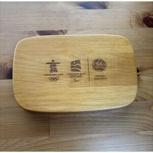 2010 Vancouver GE Sponsor Paralympic Pin Set Of 8 with Original Wooden Case